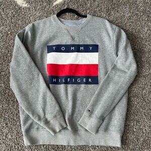 Gray Tommy Hilfiger Crewneck